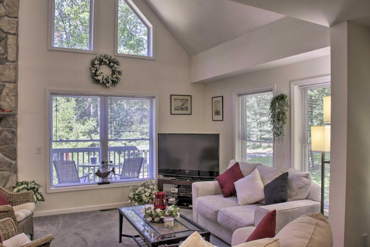 Spacious Home With Deck, Grill And Delaware River View Callicoon Exterior photo